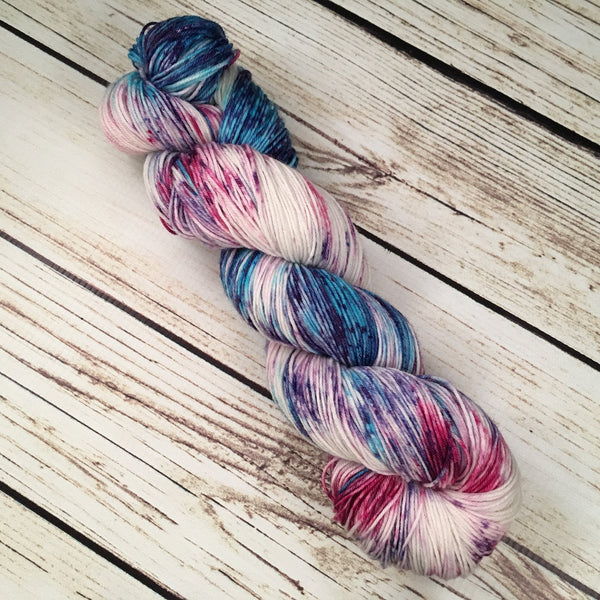 Lido: Superwash Merino Wool/Nylon Yarn | Hand-Dyed Skeins