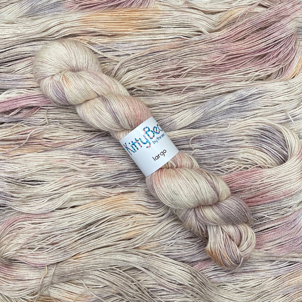 Siesta DK: Superwash Merino Wool Cashmere Nylon Yarn