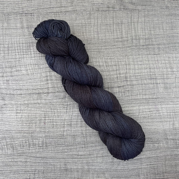 Caspersen: Organic Cotton Linen Yarn | Hand-Dyed Skeins | KittyBea by the Sea